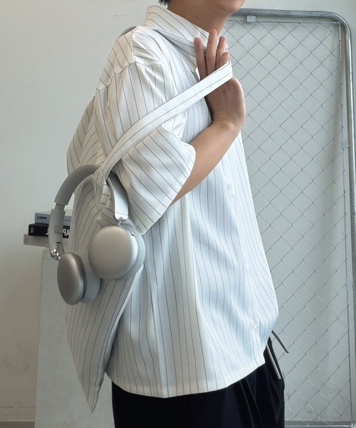 UNDERSTATEMENTs（アンダーステイトメント）の「【ユニセックス】2setトートバッグ付きショート丈ベーシックシャツ/ストライプ&チェック（シャツ/ブラウス・メンズ・ホワイト/ブラック/ブルー/ブラック系/ホワイト系/ベージュ系/ネイビー系/グリーン系/ピンク系・LARGE/MEDIUM）」の15枚目の写真