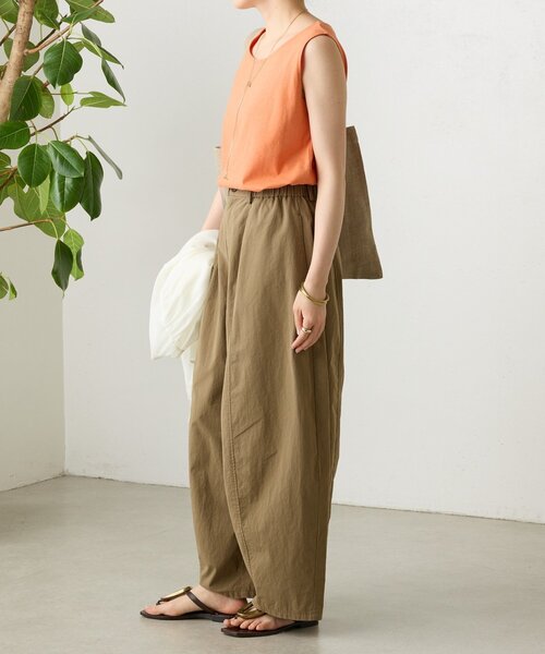 BEARDSLEY(ビアズリー)の「コットンスラブタンクトップ(キャミソール・レディース・ネイビー/モカ/ホワイト/ブラック/オレンジ/ベージュ・FREE)」の12枚目の写真