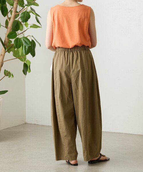 BEARDSLEY(ビアズリー)の「コットンスラブタンクトップ(キャミソール・レディース・ネイビー/モカ/ホワイト/ブラック/オレンジ/ベージュ・FREE)」の13枚目の写真