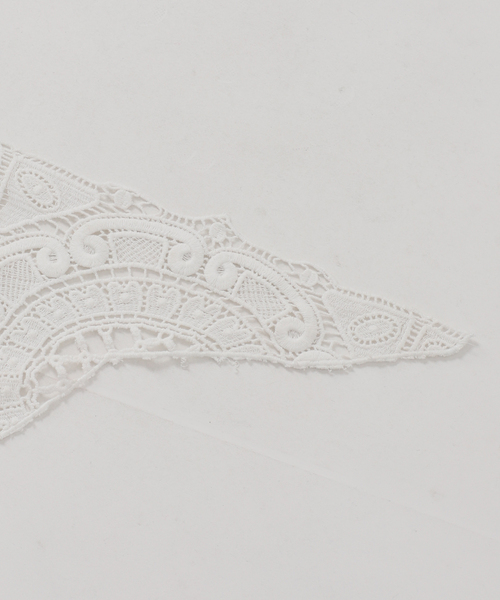 FRAMeWORK（フレームワーク）の「レースサンカクストール（ストール/ショール・レディース・ホワイト・FREE）」の4枚目の写真