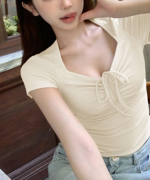 Miniministore（ミニミニストア）の「フロントリボンTシャツ ギャザートップス（Tシャツ/カットソー・レディース・アイボリー/ブラック/グレイッシュベージュ/ピンク・FREE）」の12枚目の写真