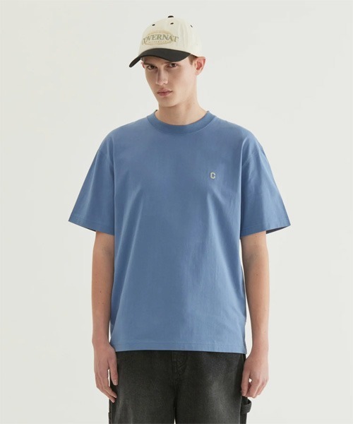 COVERNAT(カバーナット)の「SMALL C LOGO T-SHIRT(Tシャツ/カットソー・メンズ・ブルー系その他/ブラック/ホワイト/イエロー・MEDIUM/X-SMALL/SMALL/LARGE/X-LARGE/XX-LARGE)」の3枚目の写真