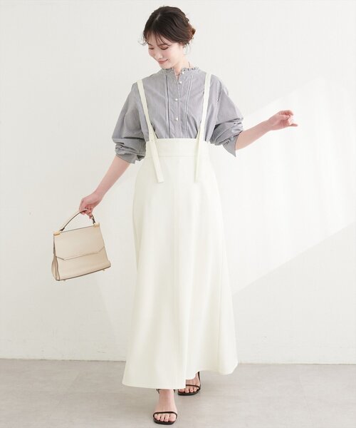 natural couture(ナチュラルクチュール)の「ドット釦デザイン2WAYスカート(スカート・レディース・チャコールグレー/アイボリー/ブラック/サックスブルー・FREE)」の7枚目の写真