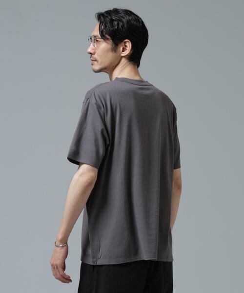 NANO universe(ナノユニバース)の「Anti Soaked(R) 汗染み防止 ライトウェイト 5.6oz ミドルシルエットTシャツ(Tシャツ/カットソー・メンズ・レッド系その他2/スモークピンク/サックスブルー/ホワイト/ボルドー/チャコール・S/M/L)」の9枚目の写真