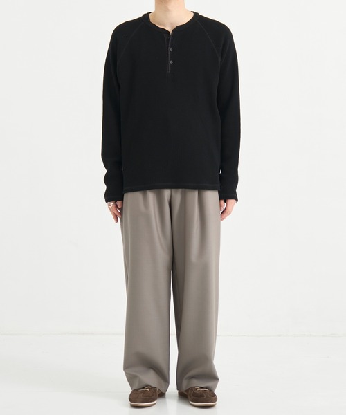 PUBLIC TOKYO(パブリックトウキョウ)の「【再入荷なし】サーマルヘンリーネックTEE /ロンT/春服/ウォッシャブル/コットン100%/トレンド(Tシャツ/カットソー・メンズ・ブラック/イエロー/グレー・1/2)」の17枚目の写真
