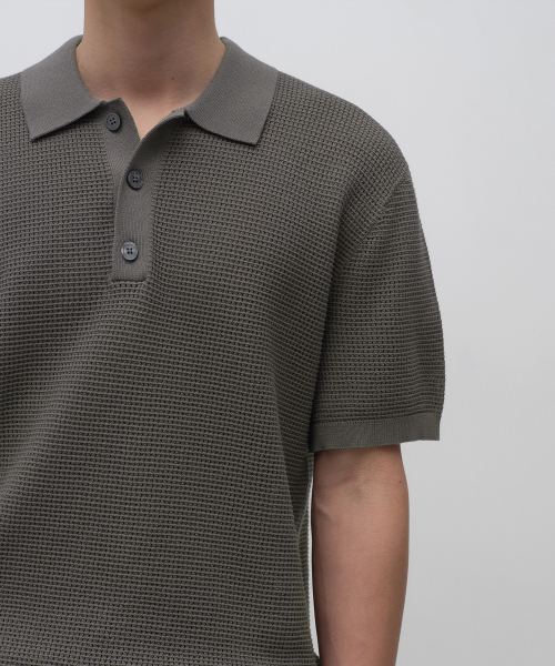 MUSINSA STANDARD（ムシンサスタンダード）の「クロシェニットポロシャツ[カーキグレー]（ニット/セーター・メンズ・その他・MEDIUM/LARGE/X-LARGE/2XL/SMALL）」の6枚目の写真