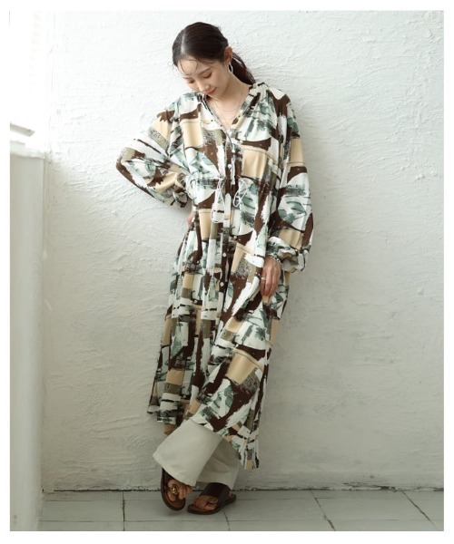 Sawa a la mode(サワアラモード)の「ニュアンス柄ロングシャツワンピース(ワンピース・レディース・グリーン・FREE)」の18枚目の写真