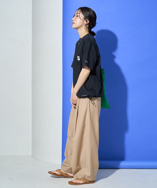 FREAK'S STORE(フリークスストア)の「限定展開 Columbia × FREAK'S STORE/コロンビア W Imperial Park Tunic Tee/インペリアルパーク チュニック Tシャツ(Tシャツ/カットソー・レディース・ネイビー/ベージュ/ピンク/ブラック/オフホワイト/グレー・フリ-)」の9枚目の写真