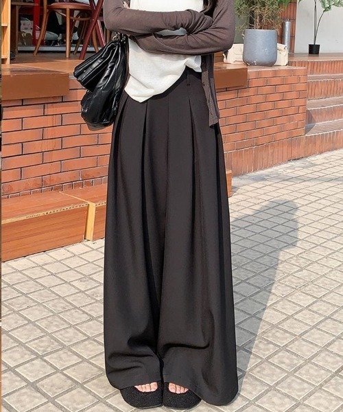 mielu(ミエル)の「ワイドタックパンツ(その他パンツ・レディース・ブラウン/グレー/ブラック・MEDIUM/LARGE)」の8枚目の写真