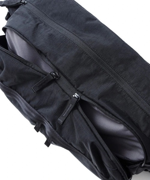CHROME(クローム)の「CHROME/クローム PAC SHOULDER 12L(ボディバッグ/ウエストポーチ・メンズ・ブラック・FREE)」の9枚目の写真