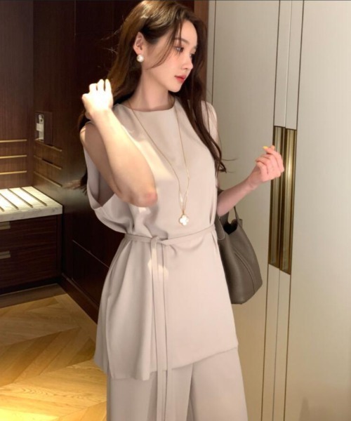 semplice(センプリチェ)の「ワイドパンツ ノースリーブ セットアップ(セットアップ・レディース・ベージュ/ブルー/ブラック・F)」の9枚目の写真