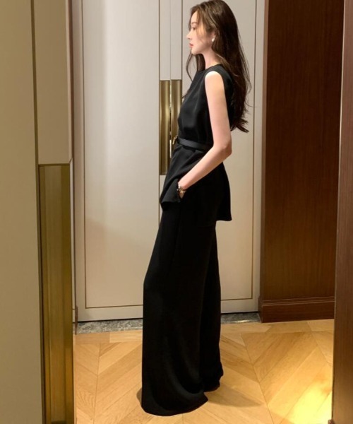 semplice(センプリチェ)の「ワイドパンツ ノースリーブ セットアップ(セットアップ・レディース・ベージュ/ブルー/ブラック・F)」の14枚目の写真
