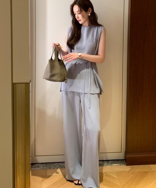 semplice(センプリチェ)の「ワイドパンツ ノースリーブ セットアップ(セットアップ・レディース・ベージュ/ブルー/ブラック・F)」の15枚目の写真
