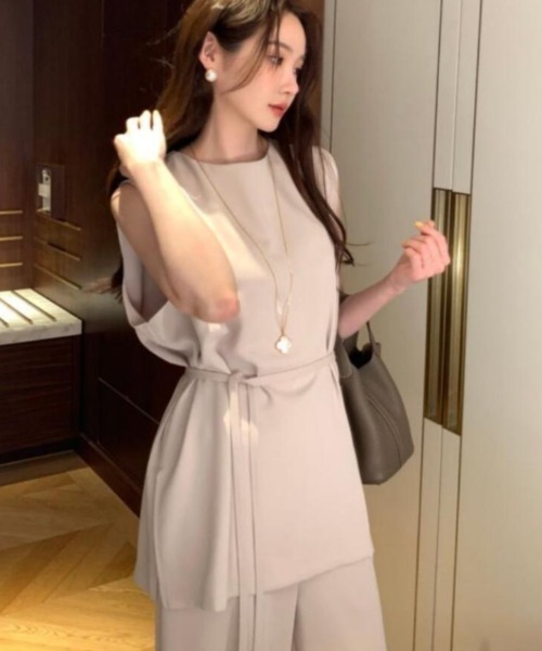 semplice(センプリチェ)の「ワイドパンツ ノースリーブ セットアップ(セットアップ・レディース・ベージュ/ブルー/ブラック・F)」の5枚目の写真