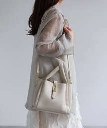 2WAYレザーライクショルダーBag / ミニポーチ付き