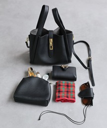 ap retro | 2WAYレザーライクショルダーBag / ミニポーチ付き(ショルダーバッグ)