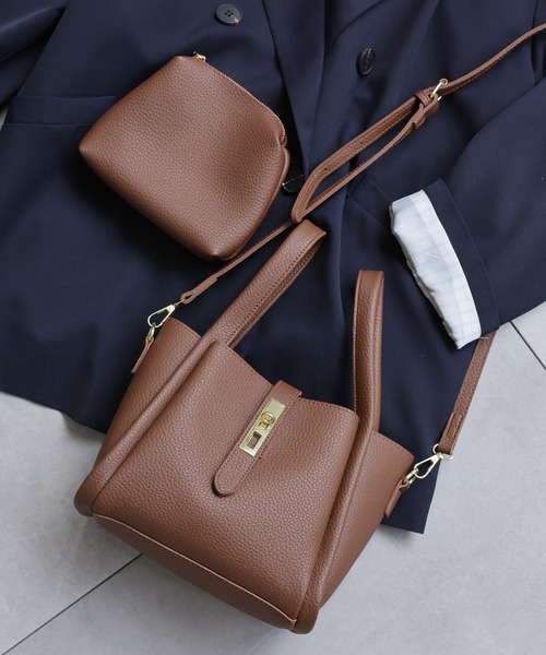 ap retro(アプレトロ)の「2WAYレザーライクショルダーBag / ミニポーチ付き(ショルダーバッグ・レディース・ブラウン/グレー/オフホワイト/ブラック・FREE)」の10枚目の写真