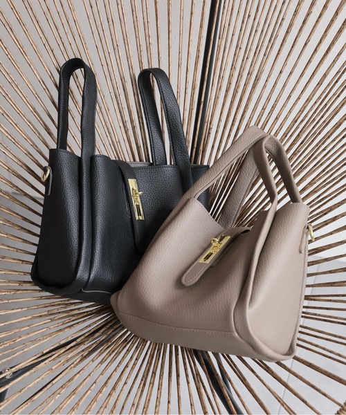 ap retro(アプレトロ)の「2WAYレザーライクショルダーBag / ミニポーチ付き(ショルダーバッグ・レディース・ブラウン/グレー/オフホワイト/ブラック・FREE)」の22枚目の写真
