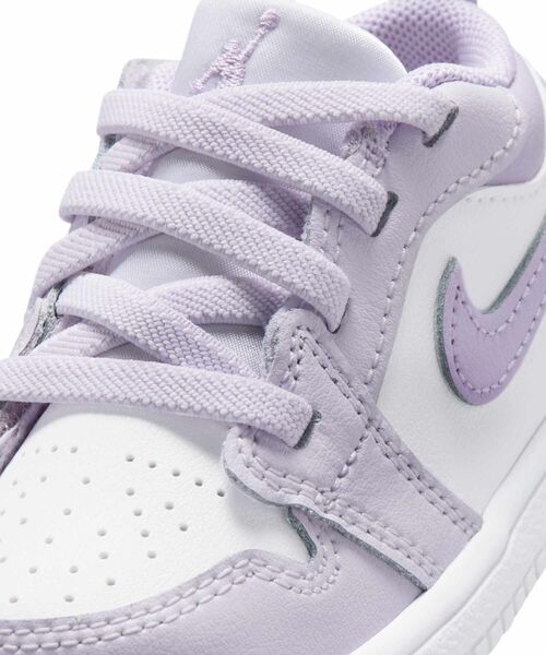 JORDAN BRAND(ジョーダンブランド)の「ジョーダン 1 LOW ALT ベビーシューズ / Jordan 1 Low Alt Baby/Toddler Shoes DR9747-500 Barely Grape(スニーカー・キッズ・パープル・15 /16/14/11/10/13/12/8/9)」の7枚目の写真