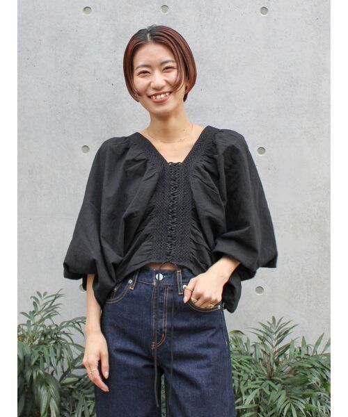 Ungrid(アングリッド)の「スリーブボリュームブラウス(シャツ/ブラウス・レディース・オレンジ/ブラック/オフホワイト・FREE)」の2枚目の写真