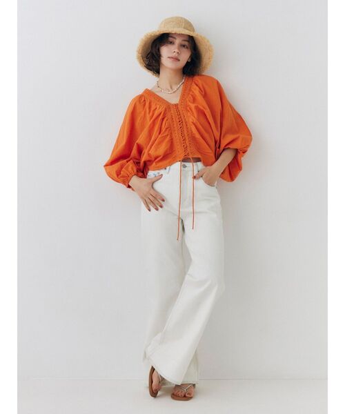 Ungrid(アングリッド)の「スリーブボリュームブラウス(シャツ/ブラウス・レディース・オレンジ/ブラック/オフホワイト・FREE)」の7枚目の写真