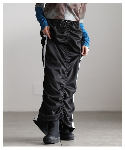 Sawa a la mode(サワアラモード)の「ラインセンターギャザースカート(スカート・レディース・ブラック・FREE)」の19枚目の写真