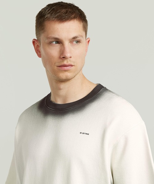 G-STAR（ジースター）の「Sprayed Relaxed Sweater/スプレー加工リラックスオーバーサイズスウェットTシャツ（Tシャツ/カットソー・メンズ・ホワイト系その他/ブルー系その他・X-SMALL/LARGE/MEDIUM/SMALL/X-LARGE）」の8枚目の写真