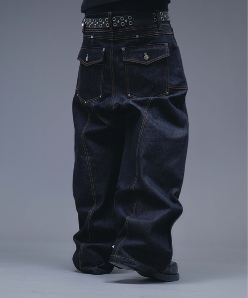 ANDER HUNK(アンダーハンク)の「13oz Division Design Baggy Denim / 13オンスディビジョンデザインバギーデニム(デニムパンツ・メンズ・ライトインディゴブルー/インディゴブルー/ブラック・LARGE/MEDIUM/SMALL)」の20枚目の写真