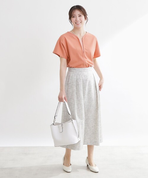 Reflect（リフレクト）の「【UVカット／接触冷感／吸水速乾】フレアスリーブプルオーバー（Tシャツ/カットソー・レディース・ダークブラウン/ホワイト/ベビーピンク/ブラック・13/11/09）」の22枚目の写真