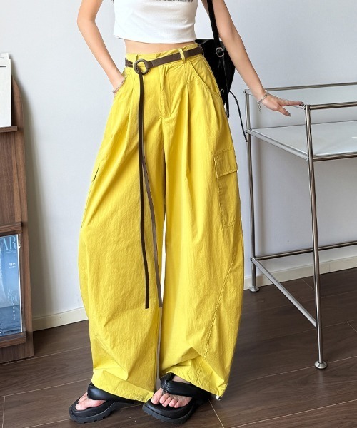 ONEP STAR(ワンピスター)の「裾ドロスト風ワイドカーゴパンツ(カーゴパンツ・レディース・ホワイト/ネイビー/イエロー/ブラック・SMALL/MEDIUM/LARGE/X-LARGE)」の6枚目の写真