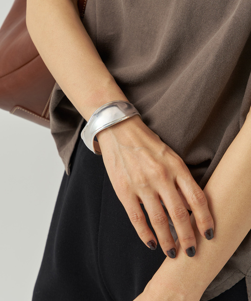 Laver ラバー CURVE CUFF CR05（ブレスレット）｜lavera（ラヴェーラ
