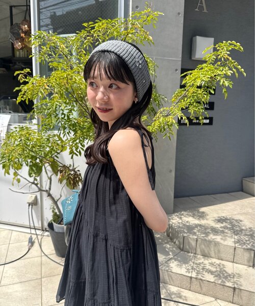 Kastane(カスタネ)の「スタッズヘアバンド(ヘアバンド・レディース・ライトグレー/ブラック・FREE)」の15枚目の写真