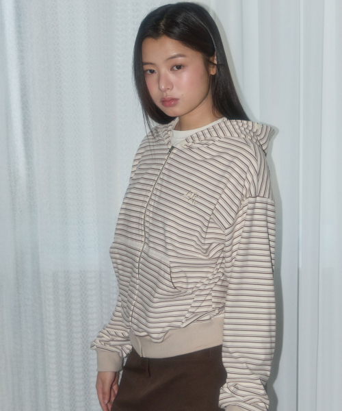 LETERIE（レテリー）の「DOUBLE STRIPE HOOD ZIP-UP_IVORY（パーカー・レディース・アイボリー・FREE）」の2枚目の写真