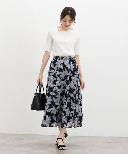 Honeys(ハニーズ)の「【ハニさら・接触冷感・UVカット】アシメネックトップス(Tシャツ/カットソー・レディース・ブラウン/ダークブルー/ブラック/アイボリー・S/M/LL/L)」の7枚目の写真