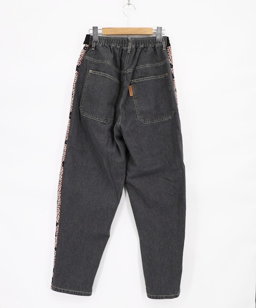 ScoLar(スカラー)の「162646:サイドライン入り ジャージ×デニムパンツ(デニムパンツ・レディース・ベージュ/ブラック・M)」の12枚目の写真