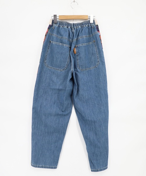 ScoLar(スカラー)の「162646:サイドライン入り ジャージ×デニムパンツ(デニムパンツ・レディース・ベージュ/ブラック・M)」の15枚目の写真