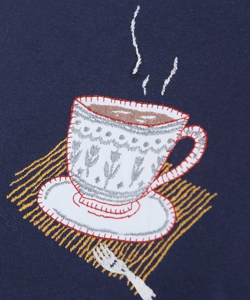 l'atelier du savon(アトリエドサボン)の「アップリケ刺繍 ティーカップTシャツ(Tシャツ/カットソー・レディース・オートミール/ネイビー/ホワイト・FREE)」の6枚目の写真