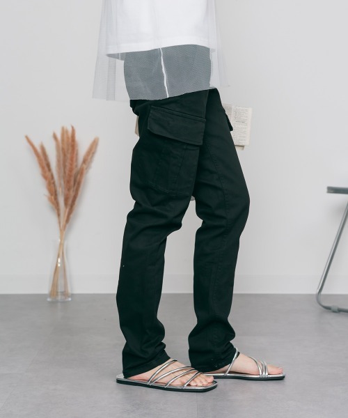 MARAI(マーライ)の「ストレッチツイル カーゴパンツ(カーゴパンツ・レディース・ベージュ/ブラック/カーキ・LL/3L/4L/L/M)」の20枚目の写真