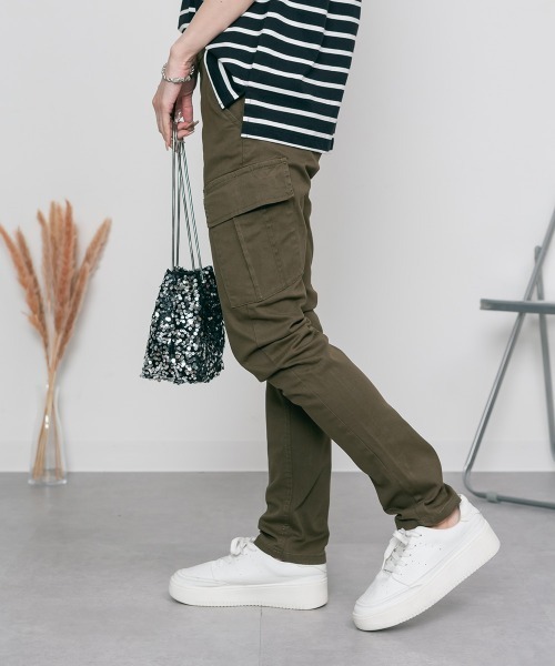 MARAI(マーライ)の「ストレッチツイル カーゴパンツ(カーゴパンツ・レディース・ベージュ/ブラック/カーキ・LL/3L/4L/L/M)」の8枚目の写真