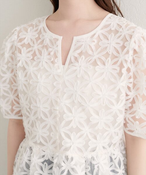 natural couture（ナチュラルクチュール）の「お花刺繍ペプラムブラウス（シャツ/ブラウス・レディース・オフホワイト/アイボリー/ブラック・FREE）」の17枚目の写真