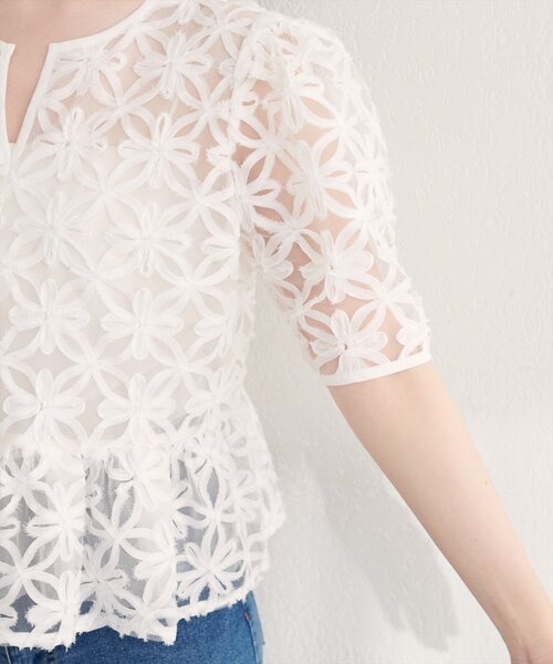 natural couture（ナチュラルクチュール）の「お花刺繍ペプラムブラウス（シャツ/ブラウス・レディース・オフホワイト/アイボリー/ブラック・FREE）」の18枚目の写真