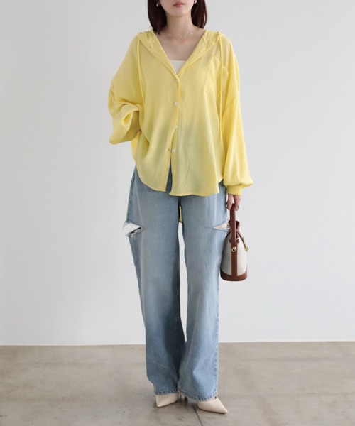 SUNFLOWER EIGHT（サンフラワーエイト）の「mayoさんコラボ！フード付きシアーシャツ（シャツ/ブラウス・レディース・グレイッシュベージュ/イエロー/ホワイト/ブラウン・FREE）」の11枚目の写真