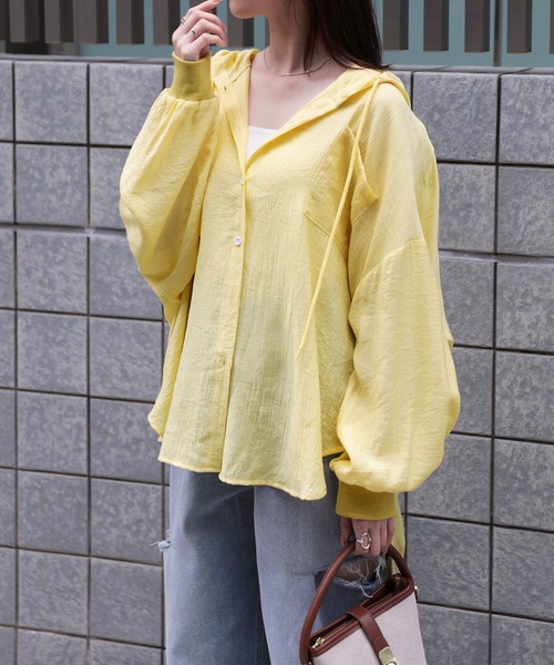 SUNFLOWER EIGHT（サンフラワーエイト）の「mayoさんコラボ！フード付きシアーシャツ（シャツ/ブラウス・レディース・グレイッシュベージュ/イエロー/ホワイト/ブラウン・FREE）」の12枚目の写真
