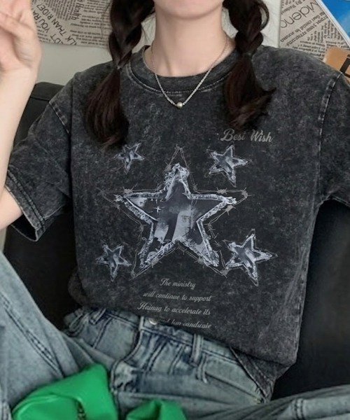 SHEPP(シープ)の「【UNISEX】Y2K ヴィンテージライクスターロゴ オーバーサイズ半袖Tシャツ(Tシャツ/カットソー・レディース・ブラック/ホワイト・L/M)」の1枚目の写真