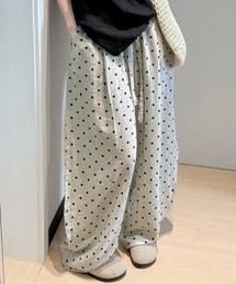 さらりと纏う、抜け感ナチュラル。リネンドットパンツ