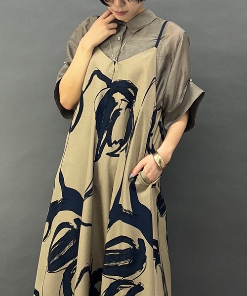 NICOLE white（ニコルホワイト）の「レイヤード風柄キャミワンピース（ワンピース・レディース・ライトグレー/ベージュ・FREE）」の6枚目の写真
