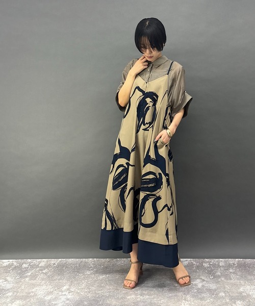 NICOLE white（ニコルホワイト）の「レイヤード風柄キャミワンピース（ワンピース・レディース・ライトグレー/ベージュ・FREE）」の9枚目の写真