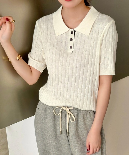 DAY CLOSET（デイ クローゼット）の「【ボタンでアレンジできる2WAY】レイヤード風バイカラー配色。ポロカラー×キーネックニットシャツ レディース（ポロシャツ・レディース・ライトブルー/グレー/ライム/アイボリー・FREE）」の14枚目の写真