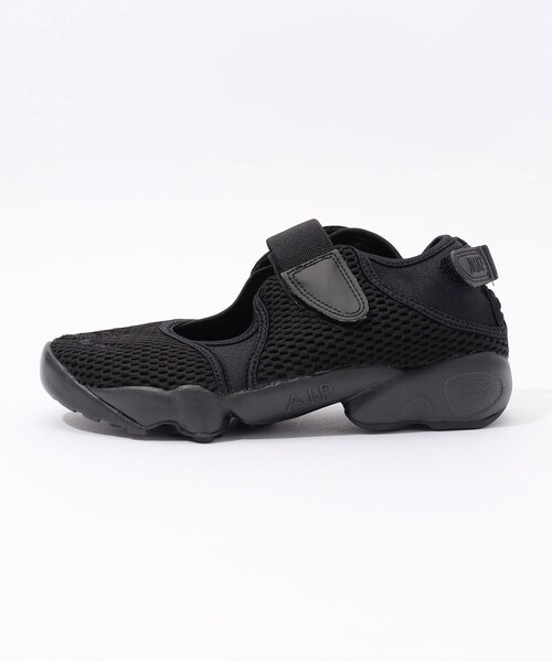 NIKE(ナイキ)の「NIKE AIR RIFT スニーカー(スニーカー・レディース・ブラック・24/23/25)」の9枚目の写真