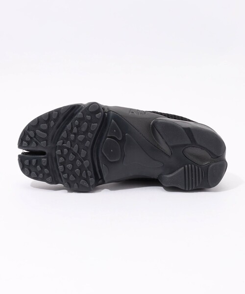 NIKE(ナイキ)の「NIKE AIR RIFT スニーカー(スニーカー・レディース・ブラック・24/23/25)」の2枚目の写真